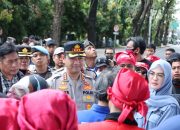 Kapolrestabes Makassar Kawal Penyampaian Aspirasi Buruh di depan Kantor DPRD Provinsi Peringatan May Day 2026