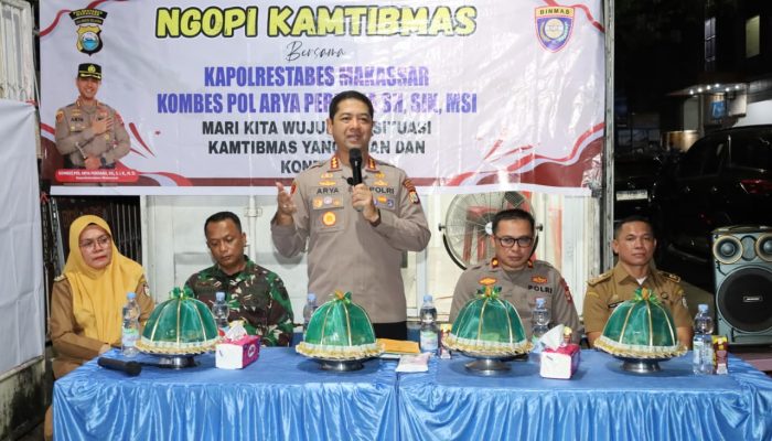 Kapolrestabes Makassar Ngopi Kamtibmas di Lajangiru, Bahas Geng Motor dan Hoaks Medsos