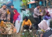 Jalin Kekompakan, Bhabinkamtibmas Polsek Ujung Pandang Kerja Bakti Bersama Warga