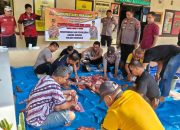 Polsek Manggala Potong Dua Ekor Sapi Kurban, Daging Dibagikan kepada Warga