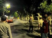 Patroli Malam Polsek Tallo, Polisi Sambangi Warga dan Sampaikan Pesan Kamtibmas