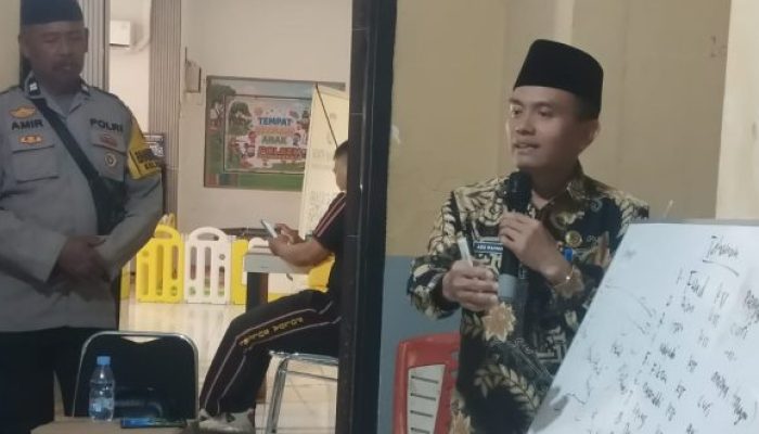 Sentuh Hati Para Tahanan, KUA Biringkanaya Berikan Bimbingan Rohani di Polsek Biringkanaya