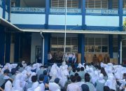 Jadi Pembina Upacara di SMPN, Kapolsek Mariso Ingatkan Pelajar Jauhi Geng Motor dan Narkoba