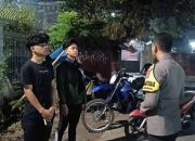 Jaga Kondusivitas Wilayah, Aipda Kasman Beri Imbauan Humanis kepada Pemuda Karunrung