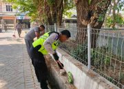 Jumat Bersih, Kapolsek Manggala Pimpin Personel Laksanakan Kurve di Lapangan Bitowa