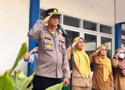 Kapolsek Tamalanrea Pimpin Upacara di SMPN 30 Makassar, Tekankan Pencegahan Kenakalan Remaja