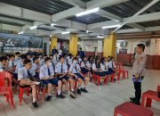 Kenalkan SMA Kemala Taruna Bhayangkara, Polsek Ujung Pandang Sosialisasi ke Sekolah