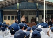 Kapolsek Biringkanaya Berikan Amanat Kamtibmas Saat Upacara Bendera di SMP Negeri 35 Makassar
